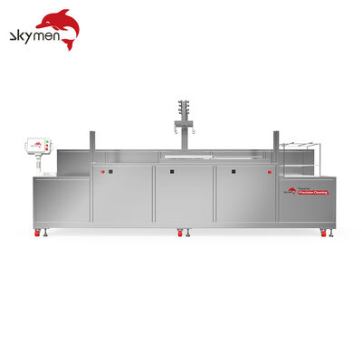 Système de nettoyage par ultrasons automatique à 4 réservoirs pour pièces de précision avec bras robotique PLC, chauffage, filtration et séchage